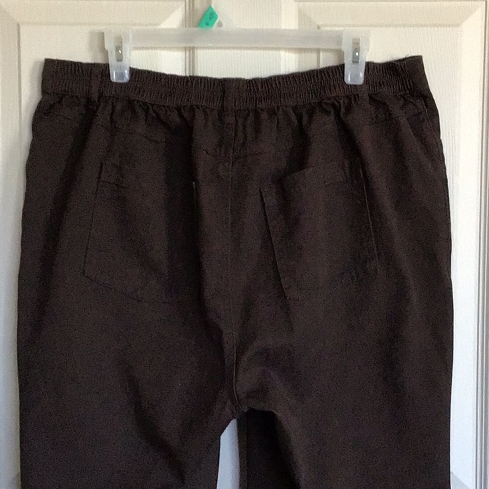 Women’s jeans dark brown, elastic waist in back, size 16W